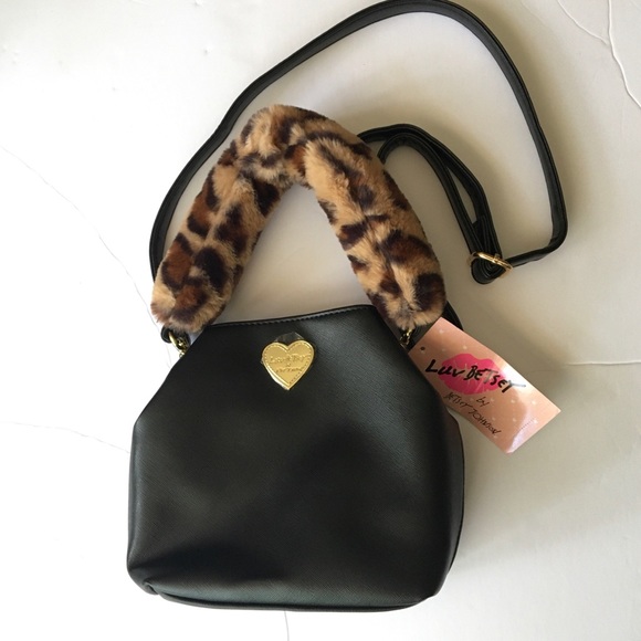 Betsey Johnson Handbags - NWT Betsey Johnson bucket bag with leopard detail